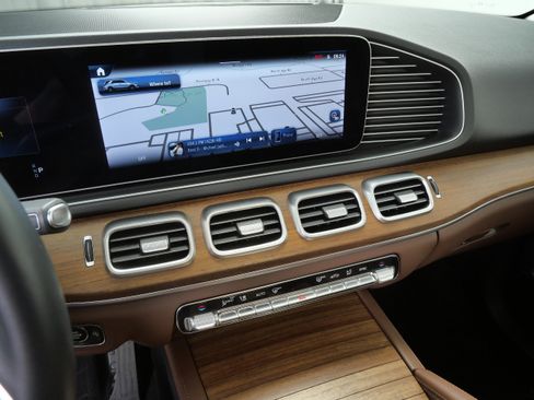 Certified 2026 Mercedes-Benz GLE 350 4MATIC image 19