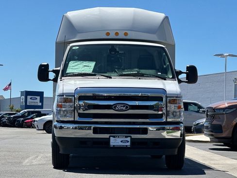 New 2026 Ford E-350 and Econoline 350 Super Duty w/ Power Equipment Group RWD image 8