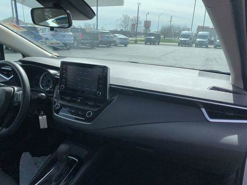 Used 2020 Toyota Corolla LE image 15