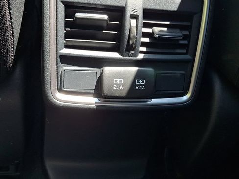Used 2021 Subaru Forester Limited AWD/4WD image 11