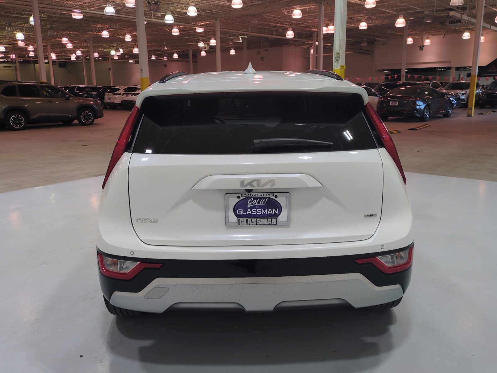 Certified 2024 Kia Niro EX Touring FWD image 4