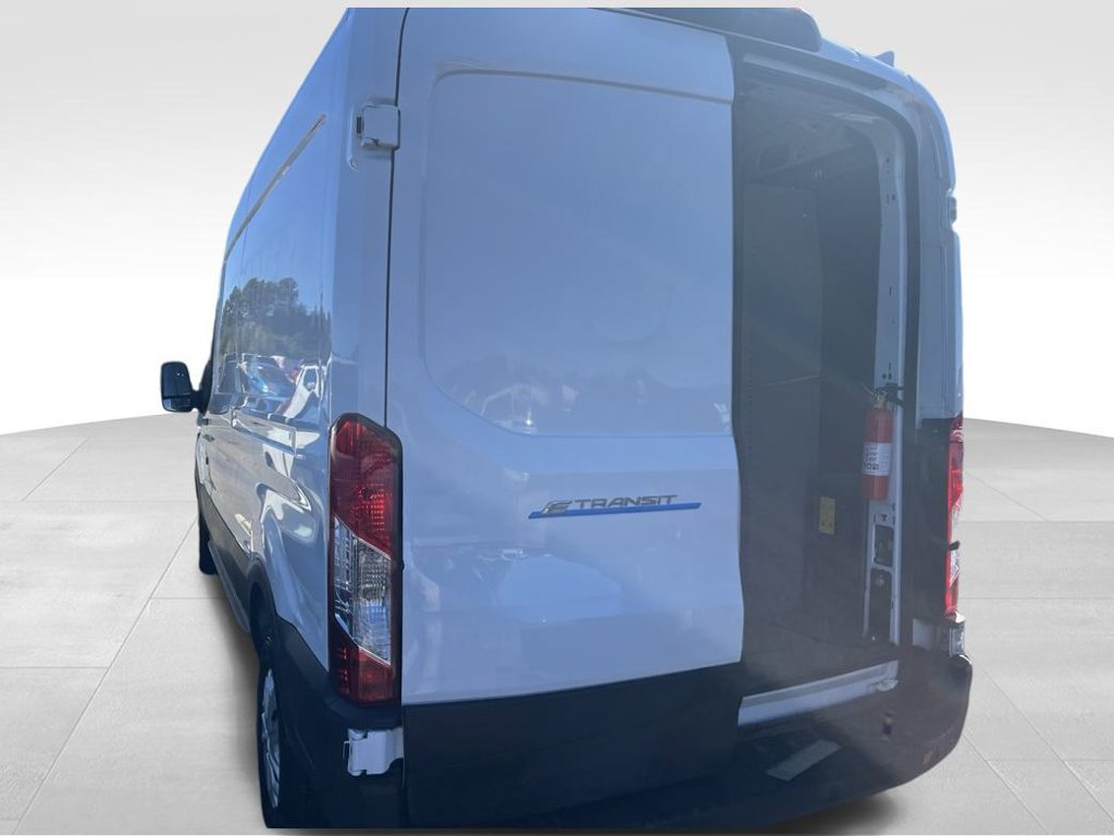 Used 2022 Ford E-Transit Medium Roof w/ Interior Upgrade Package RWD image 15