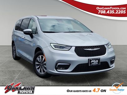 Used 2023 Chrysler Pacifica Limited
