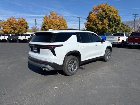 New 2026 Chevrolet Traverse LT w/ Driver Confidence Package image 7