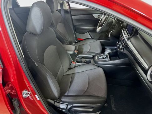 Used 2023 Kia Forte LXS image 10