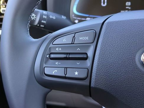 New 2026 Hyundai Venue SEL image 24