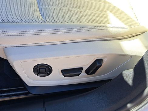 Certified 2025 Audi A6 Premium Plus w/ Premium Plus Package image 19