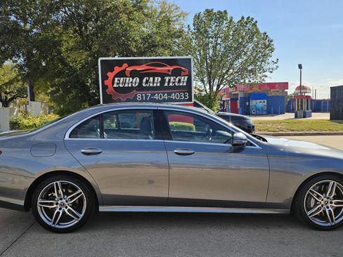 Used 2018 Mercedes-Benz E 300 w/ Premium 1 Package image 7