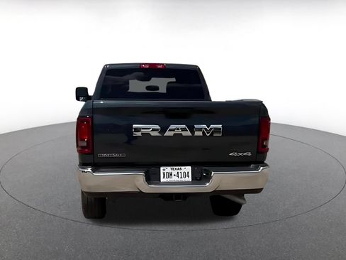 Used 2025 RAM 2500 Big Horn AWD/4WD image 12