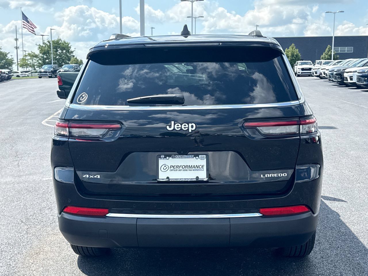 Certified 2025 Jeep Grand Cherokee L Laredo AWD/4WD image 5