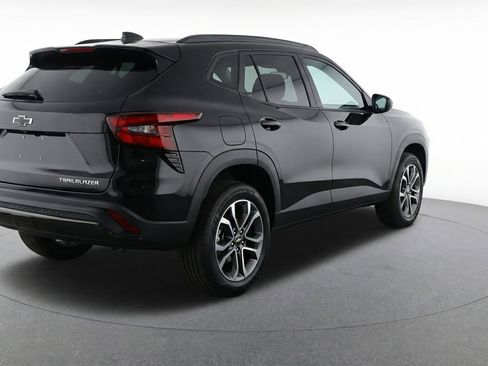 Used 2025 Chevrolet TrailBlazer LT w/ Driver Confidence Package image 9