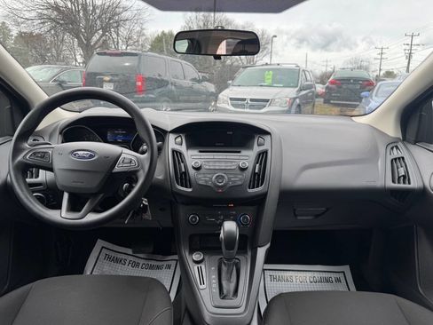 Used 2015 Ford Focus S image 17