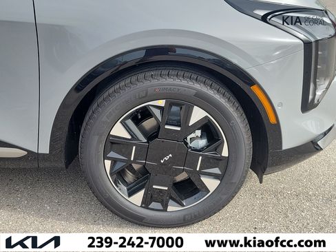 New 2026 Kia Sportage SX FWD image 7