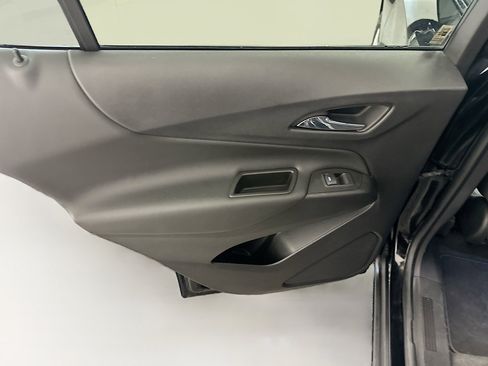Used 2022 Chevrolet Equinox LT AWD/4WD image 26