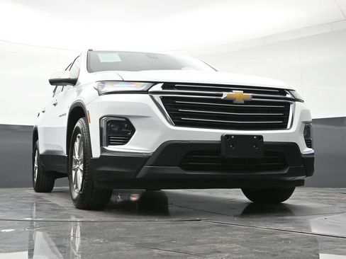 Used 2023 Chevrolet Traverse LT w/ LPO, Floor Liner Package AWD/4WD image 31
