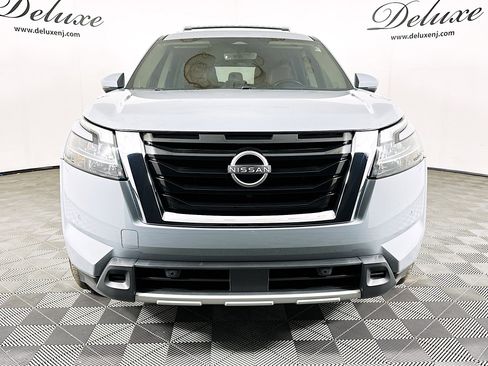 Used 2023 Nissan Pathfinder Platinum w/ Cargo Package image 2