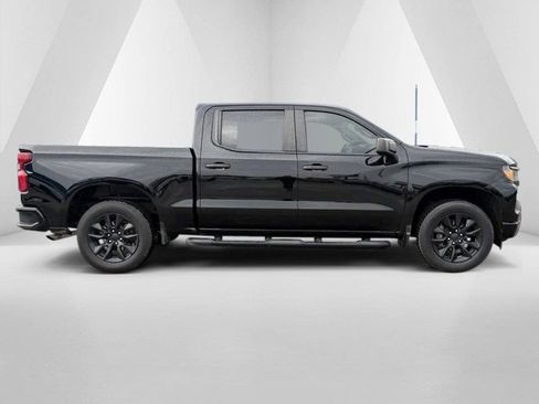Used 2023 Chevrolet Silverado 1500 Custom image 8