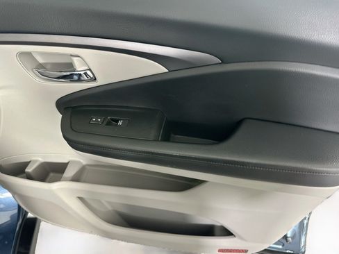 Used 2021 Honda Pilot Special Edition image 33