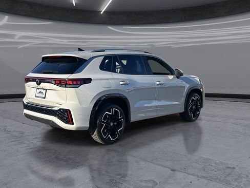 New 2026 Volkswagen Tiguan SEL R-Line AWD/4WD image 5