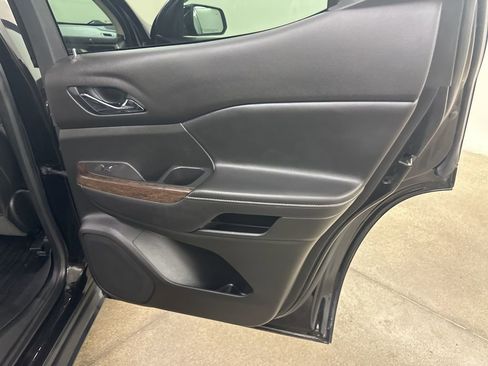 Used 2020 GMC Acadia Denali w/ Denali Ultimate Package image 23