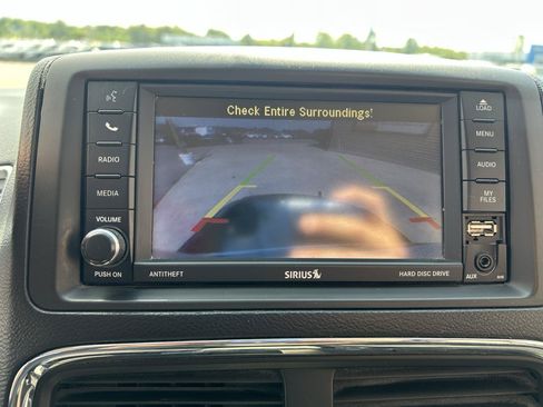 Used 2014 Dodge Grand Caravan SXT w/ Quick Order Package 29G SXT FWD image 22