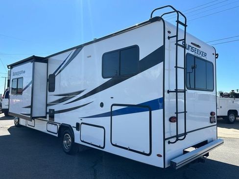 Used 2022 Ford E-450 and Econoline 450 Super Duty w/ Motorhome Prep Package image 6