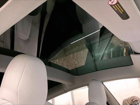 Used 2022 Tesla Model 3 Long Range image 22