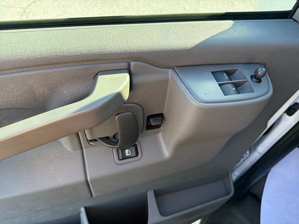 Used 2025 Chevrolet Express 2500 w/ Driver Convenience Package RWD image 11