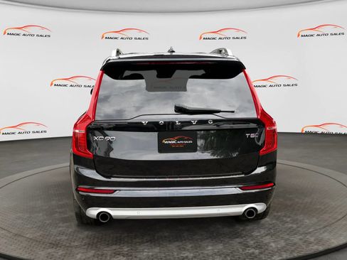 Used 2018 Volvo XC90 T5 Momentum w/ Convenience Package AWD/4WD image 9