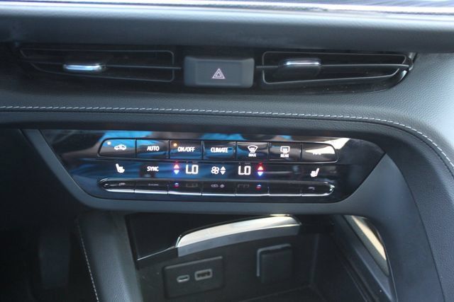 Certified 2022 Buick Envision Preferred FWD image 29