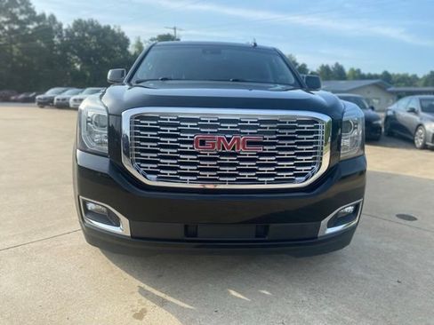 Used 2019 GMC Yukon XL Denali w/ Denali Ultimate Package RWD image 3