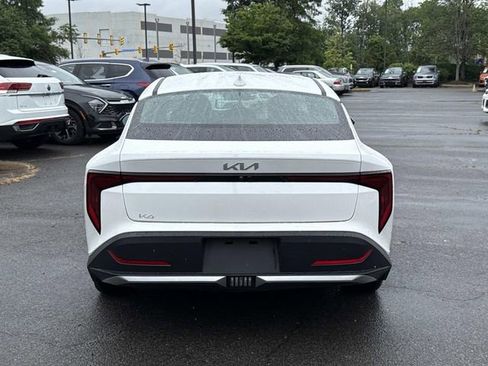 Used 2025 Kia K4 FWD image 3