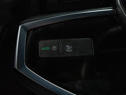 Used 2020 Audi Q3 2.0T Premium Plus w/ Premium Plus Package image 30