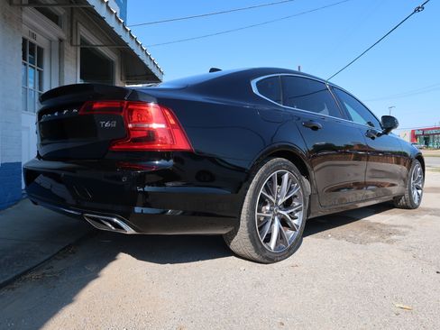 Used 2018 Volvo S90 T6 Momentum AWD/4WD image 8