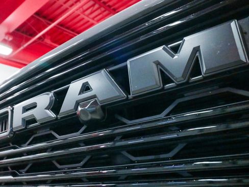 Used 2025 RAM 2500 Laramie w/ Night Edition AWD/4WD image 36