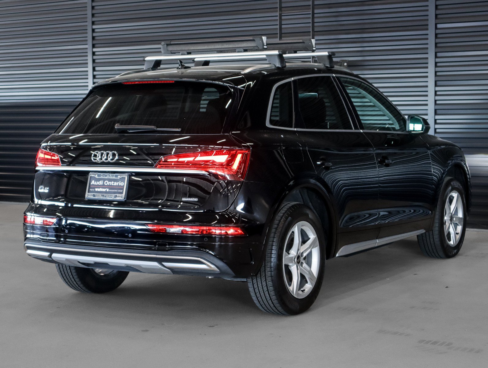 Used 2023 Audi Q5 2.0T Premium AWD/4WD image 16