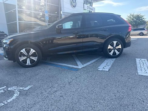 Used 2025 Volvo XC60 T8 Plus w/ Protection Package Premier AWD/4WD image 29
