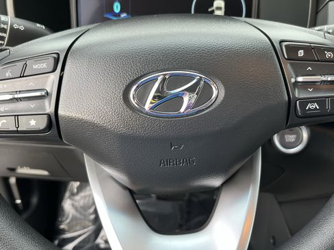 Certified 2023 Hyundai Kona SE image 19