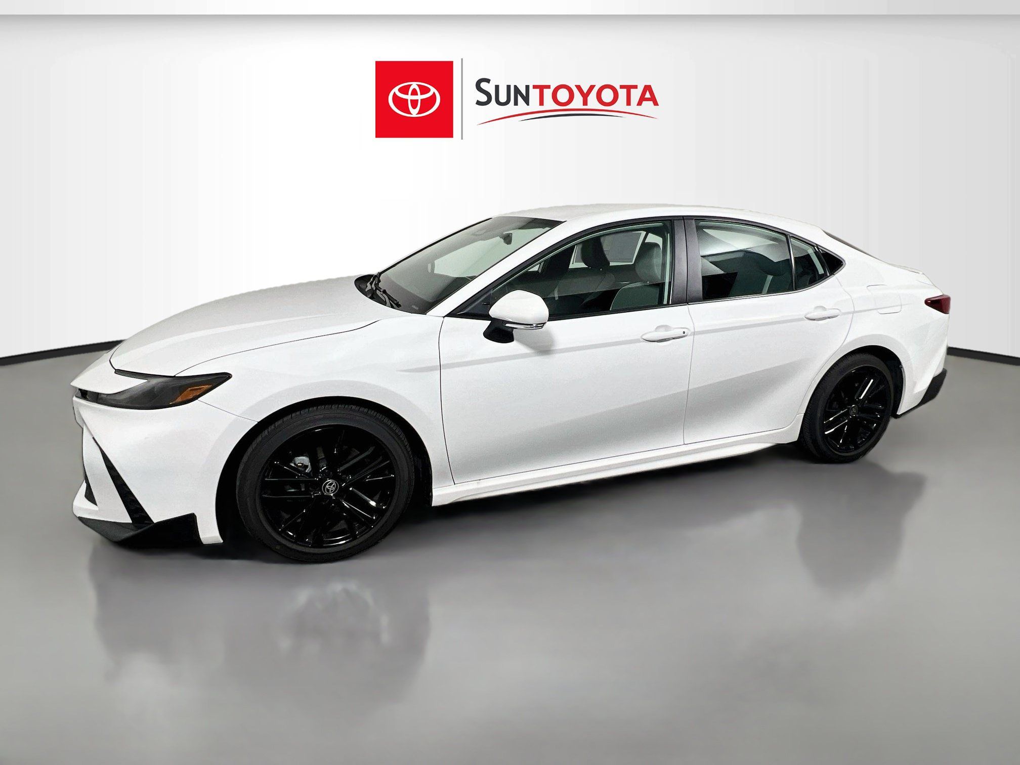 Used 2026 Toyota Camry SE w/ Convenience Package FWD image 9