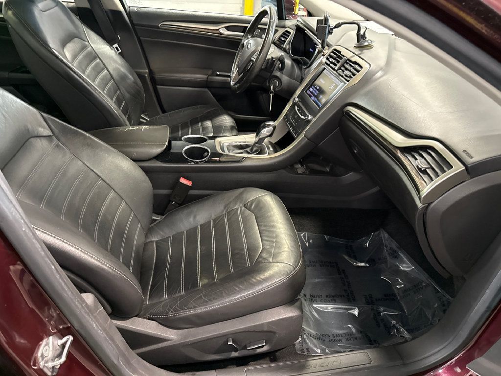 Used 2013 Ford Fusion SE FWD image 14