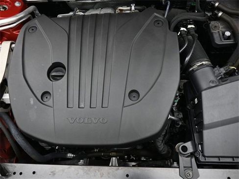 Used 2023 Volvo XC60 B5 Plus w/ Protection Package Premier image 35