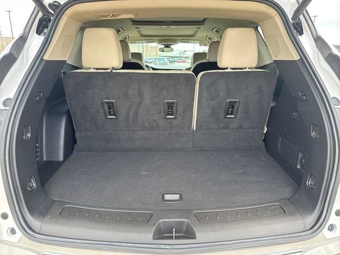 Certified 2021 Buick Enclave Premium w/ Sun and Sites Package AWD/4WD image 34