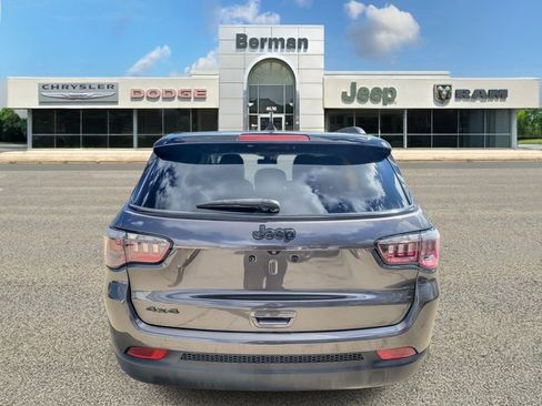 Used 2019 Jeep Compass Altitude image 6