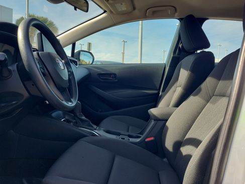 Used 2024 Toyota Corolla LE image 21
