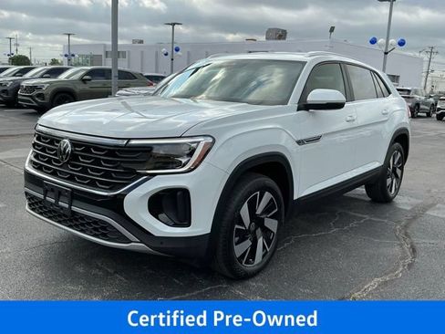 Used 2025 Volkswagen Atlas Cross Sport SE FWD image 7