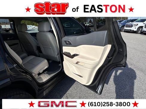 Used 2021 GMC Acadia Denali w/ Denali Ultimate Package image 16