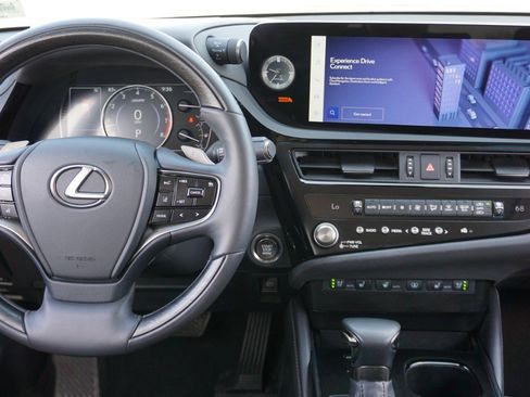 Certified 2023 Lexus ES 350 Ultra Luxury image 29