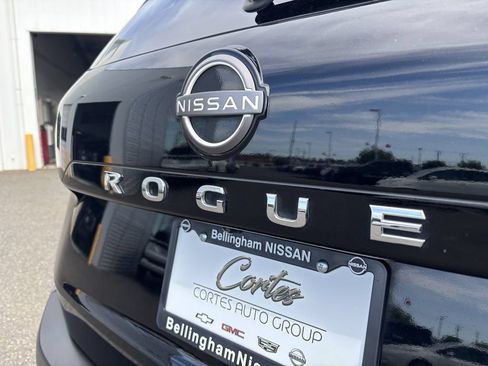 Used 2023 Nissan Rogue SL w/ SL Premium Package AWD/4WD image 10