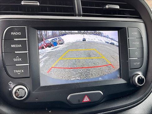 Used 2020 Kia Soul LX image 17