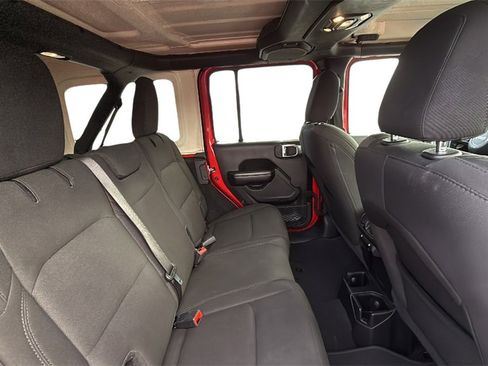 Used 2021 Jeep Wrangler Unlimited Sport S image 18